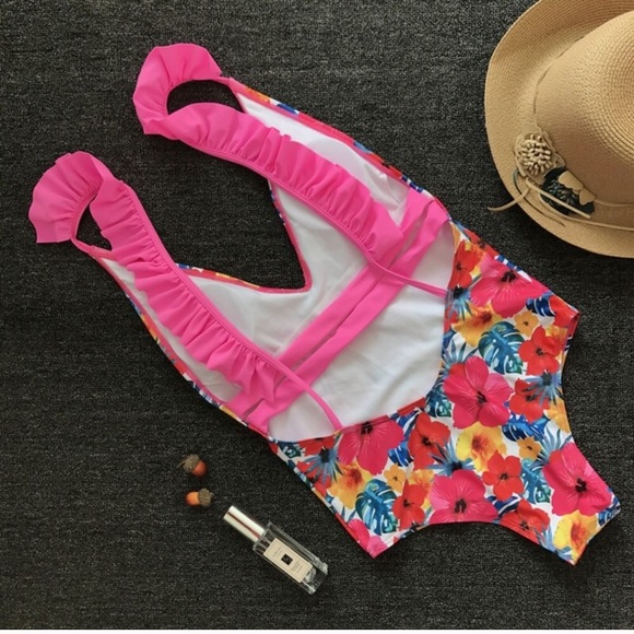 Darling Dreamer One Piece Bathing Suit - Picture 4 of 4